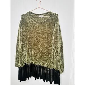 ENTRO Women's Dark Green Layered Long Sleeves Crewneck Sweater Size Medium